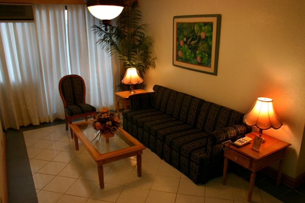 סן פדרו מקאטי Mpt Suites חדר תמונה